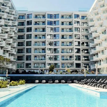 Апартаменты Northbay Sunrise View - Infinity Pool & *