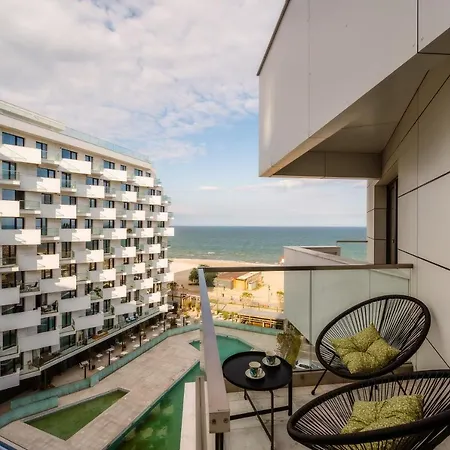 Northbay Sunrise View - Infinity Pool & Apartment Navodari